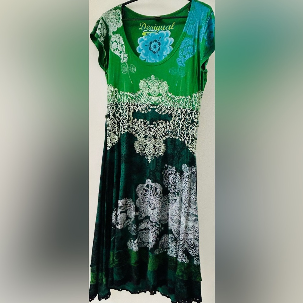 Desigual midi dress. Divine design !
